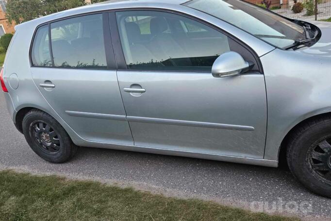 Volkswagen Golf 5 generation Hatchback 5-doors