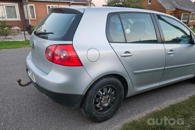 Volkswagen Golf 5 generation Hatchback 5-doors