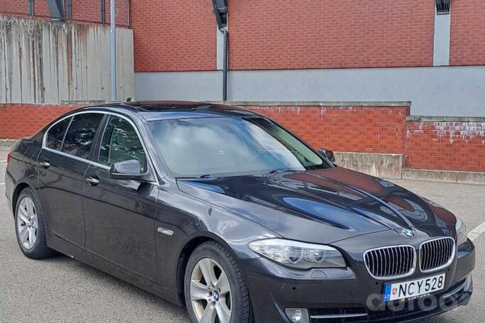 BMW 5 Series F07/F10/F11 Sedan