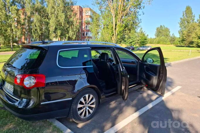 Volkswagen Passat B6 wagon 5-doors