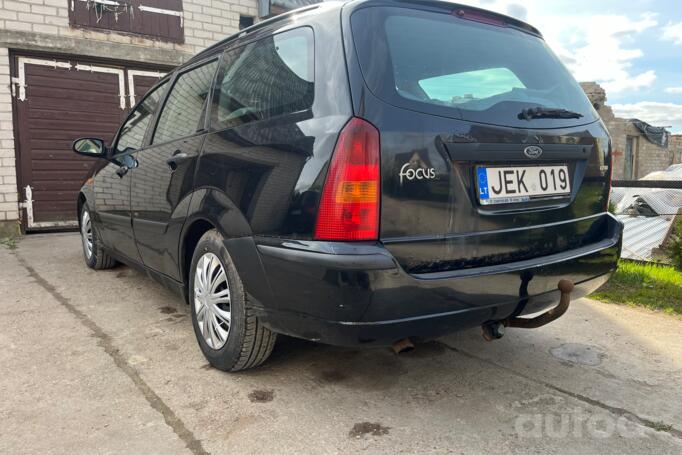 Ford Focus 1 generation wagon 5-doors