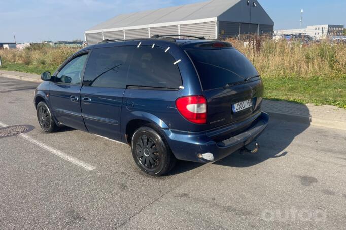 Chrysler Voyager 4 generation Grand minivan 5-doors