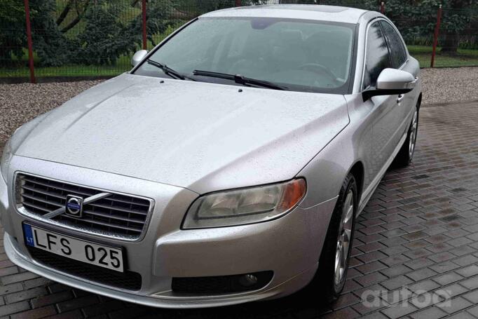 Volvo S80