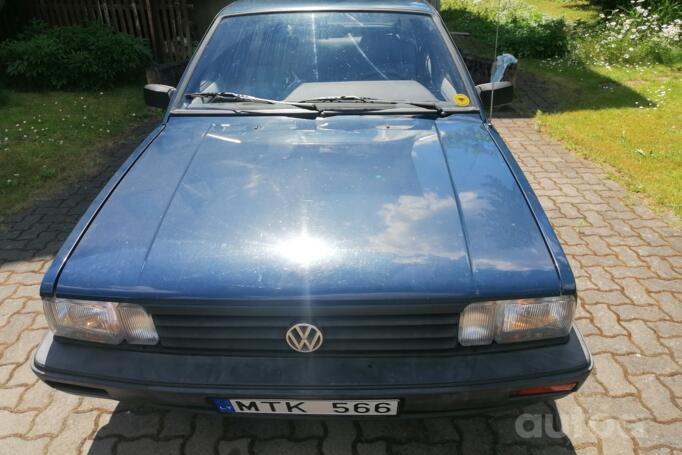 Volkswagen Passat B2 Hatchback 5-doors