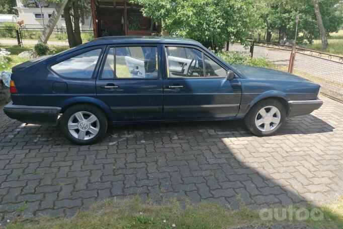 Volkswagen Passat B2 Hatchback 5-doors