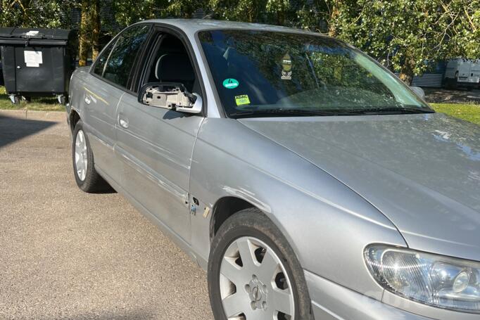 Opel Omega B [restyling] Sedan