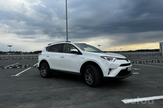 Toyota RAV 4 4 generation (XA40) [restyling]