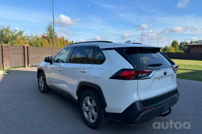 Toyota RAV4 4 generation [restyling] Crossover