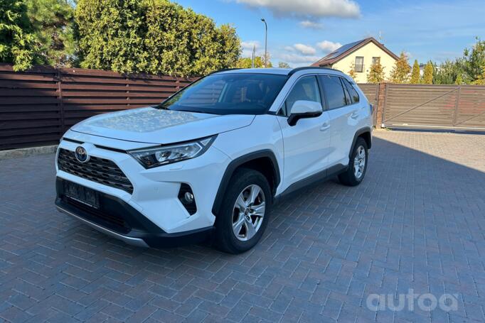 Toyota RAV4 4 generation [restyling] Crossover