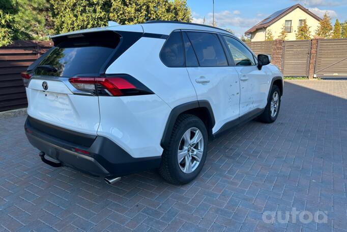 Toyota RAV4 4 generation [restyling] Crossover