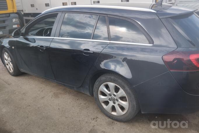 Opel Insignia A [restyling] Sports Tourer wagon 5-doors