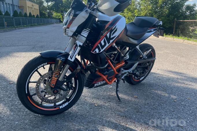 KTM Duke