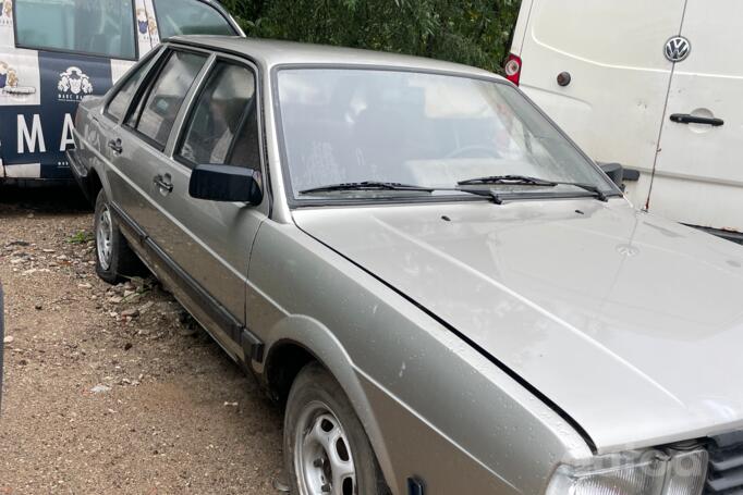 Volkswagen Passat B2 Sedan 4-doors