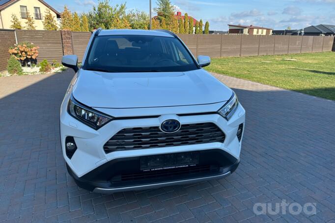 Toyota RAV4 4 generation [restyling] Crossover