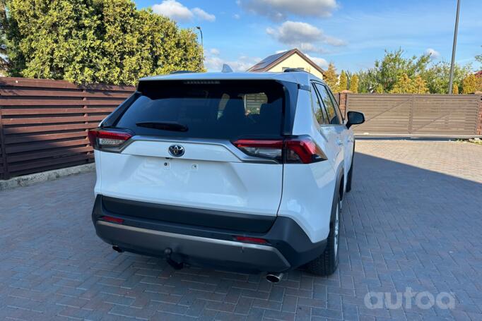 Toyota RAV4 4 generation [restyling] Crossover