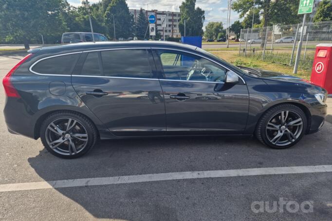 Volvo V60 1 generation [restyling] wagon 5-doors