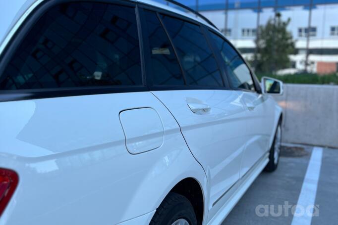 Mercedes-Benz C-Class W204/S204 wagon 5-doors