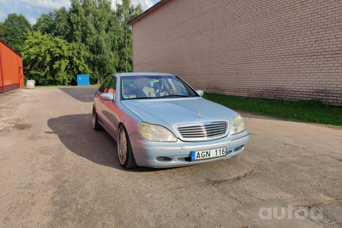 Mercedes-Benz S-Class W220 Sedan