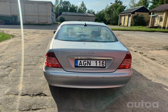 Mercedes-Benz S-Class W220 Sedan