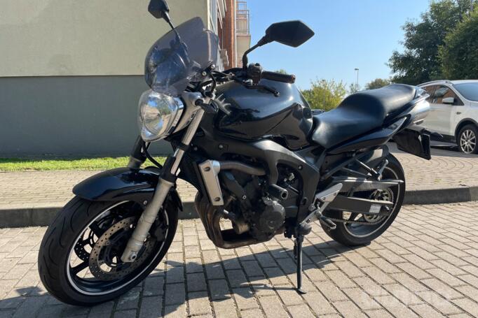 Yamaha FZ