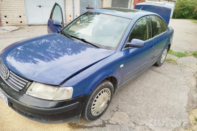 Volkswagen Passat B5 Sedan 4-doors