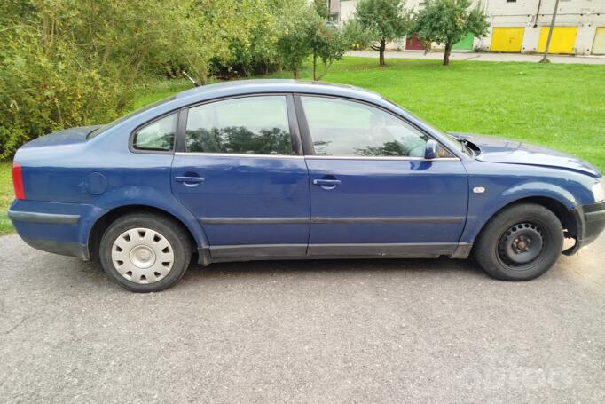 Volkswagen Passat B5 Sedan 4-doors