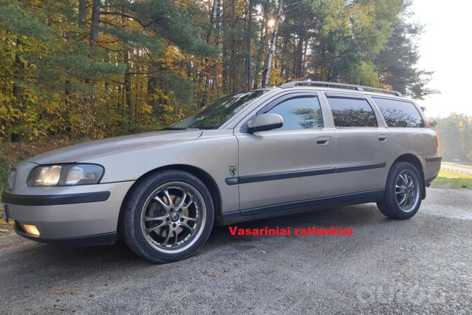 Volvo V70 2 generation wagon