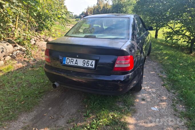 Audi A4 B5 [restyling] Sedan