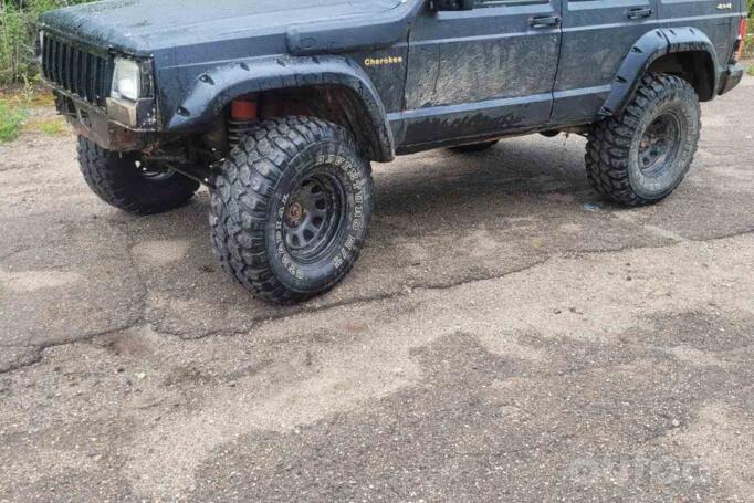 Jeep Cherokee XJ SUV 5-doors