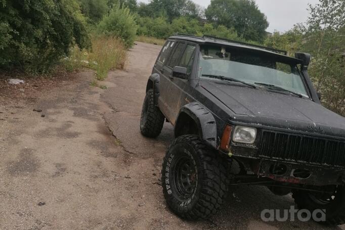 Jeep Cherokee XJ SUV 5-doors