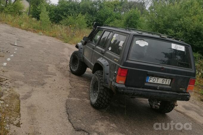 Jeep Cherokee XJ SUV 5-doors