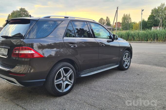 Mercedes-Benz M-Class W166 Crossover 5-doors