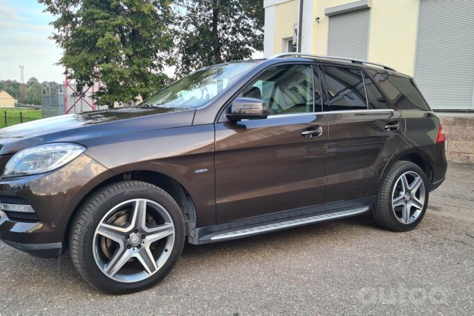 Mercedes-Benz M-Class W166 Crossover 5-doors