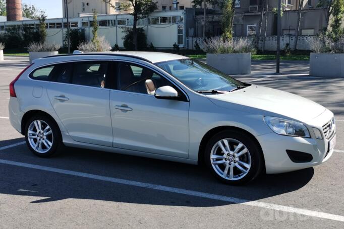 Volvo V60 1 generation wagon