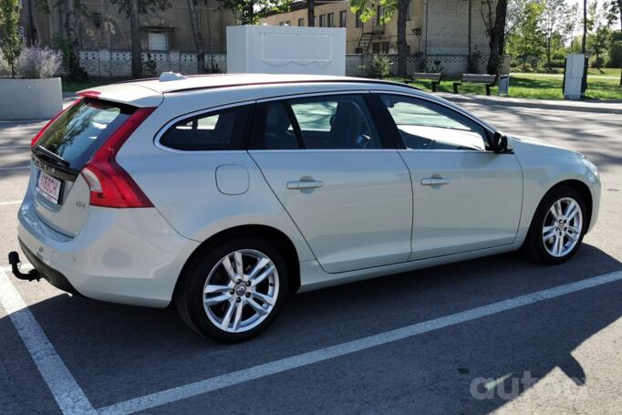 Volvo V60 1 generation wagon