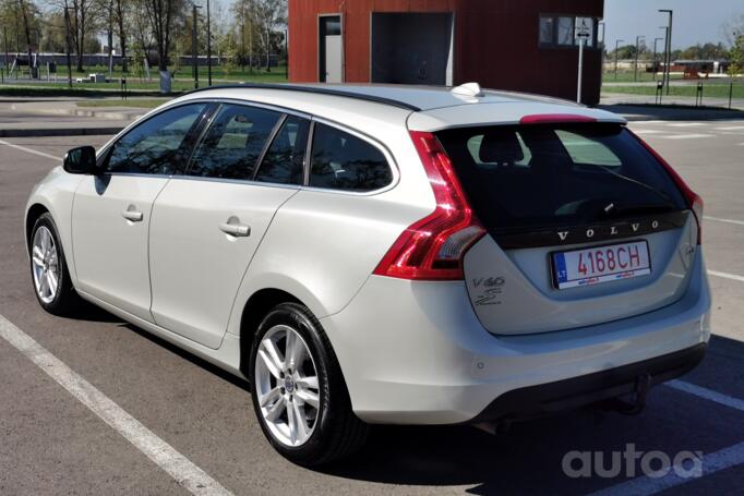 Volvo V60 1 generation wagon