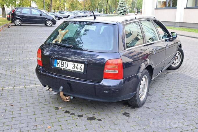 Audi A4 B5 Avant wagon 5-doors