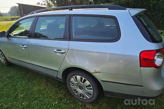 Volkswagen Passat B6 wagon 5-doors