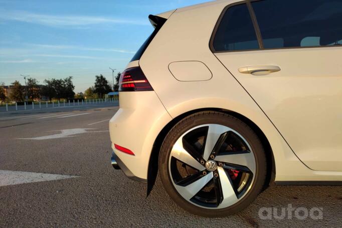 Volkswagen Golf GTI 7 generation [restyling]