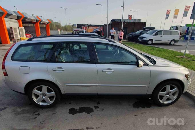 Volvo V50