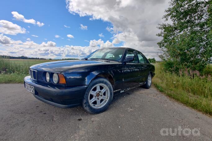 BMW 5 Series E34 Sedan