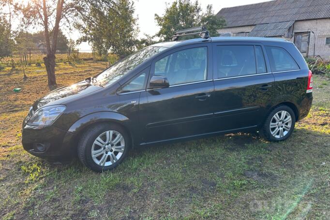 Opel Zafira B [restyling]