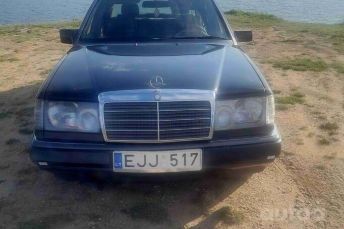 Mercedes-Benz W124