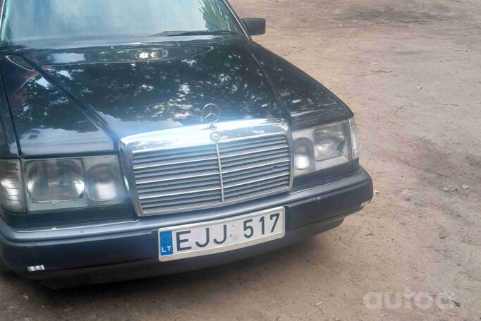 Mercedes-Benz W124