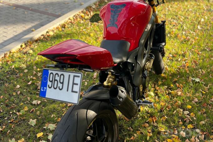 Suzuki SV