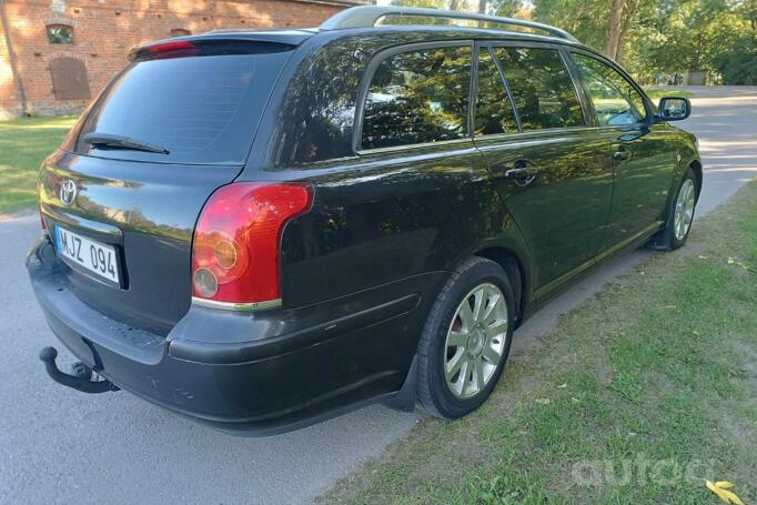 Toyota Avensis 2 generation wagon