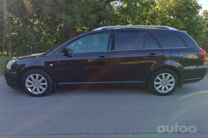 Toyota Avensis 2 generation wagon