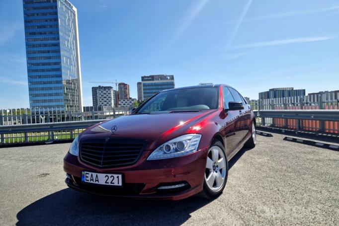 Mercedes-Benz S-Class W221 Sedan Long