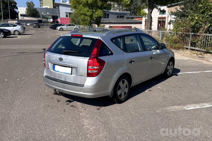 Kia Cee'd 1 generation SW wagon