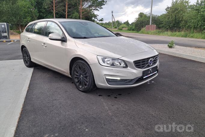 Volvo V60 1 generation [restyling] wagon 5-doors